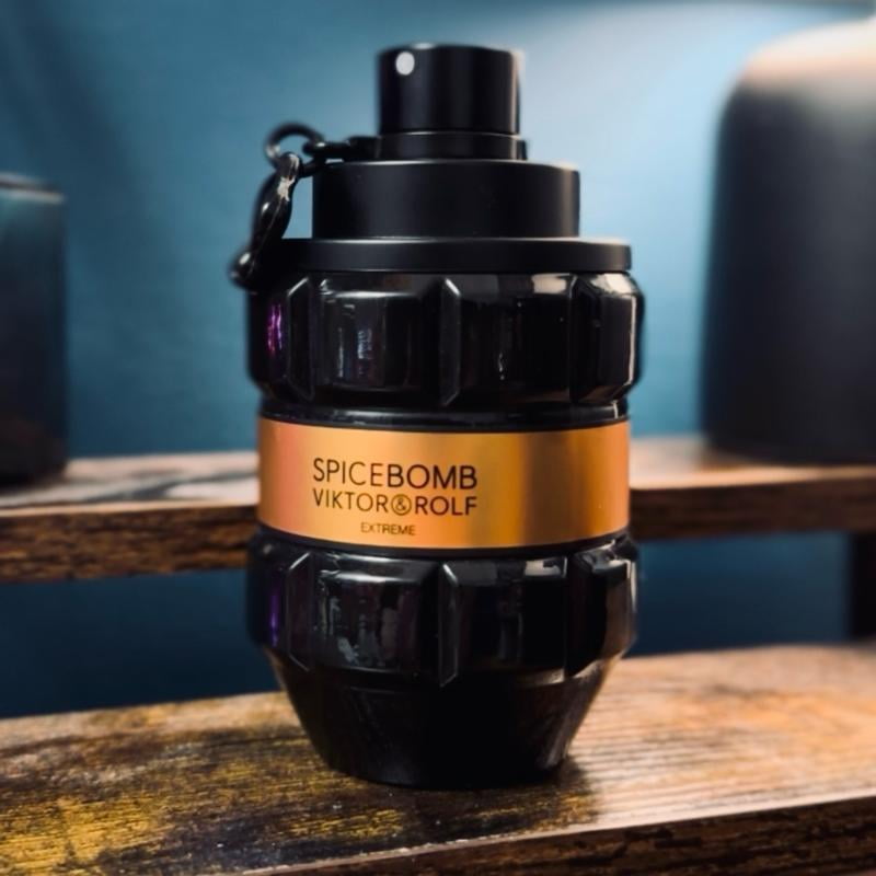Viktor and Rolf's Spicebomb Extreme Men's Perfume Spray