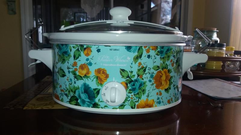 The Pioneer Woman Rose Shadow 6-Quart Portable Slow Cooker 