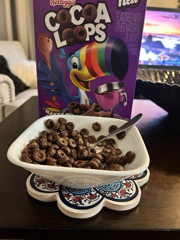 Kellogg's Cocoa Loops Original Breakfast Cereal, Good Source of