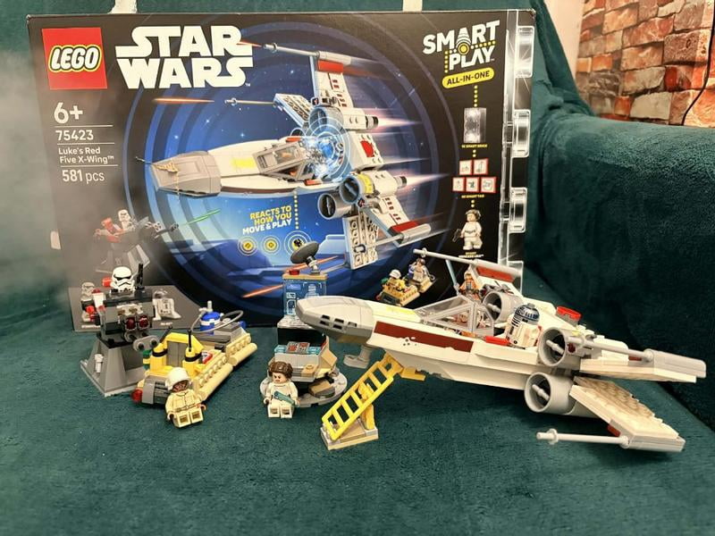LEGO Star Wars SMART Play: Luke's Red Five X-Wing Interactive