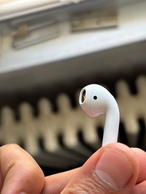 Apple AirPods 2 In-Ear Earbuds, White, Bluetooth, MV7N2AM/A-R