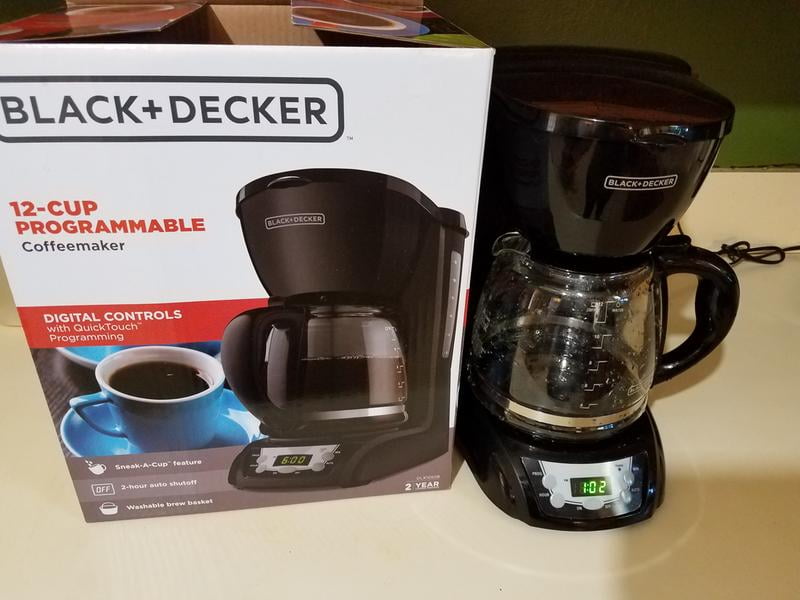 BLACK+DECKER DLX1050B 12-Cup Programmable Coffeemaker, Black