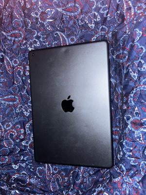 Restored 2019 Apple iPad Wi Fi 32 GB Space Gray (7th Generation