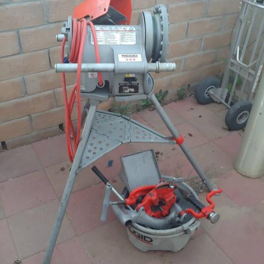 Used ridgid 300 pipe threader for sale deals
