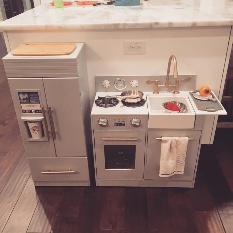 little chef chelsea modern play kitchen
