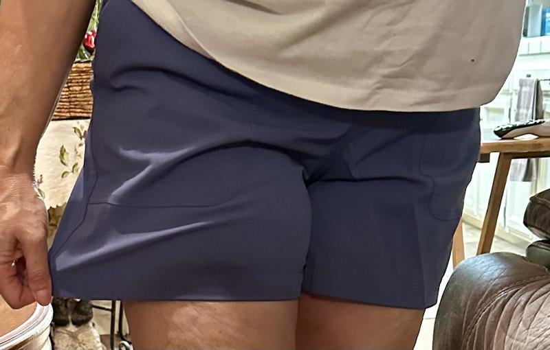 Pantaloni trekking donna: è tendenza montagna | iO Donna