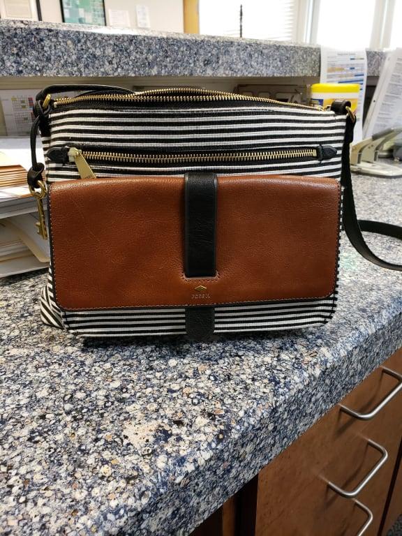 fossil kinley small crossbody black stripe