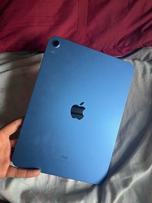 Open Box, Restored Apple iPad 10.9