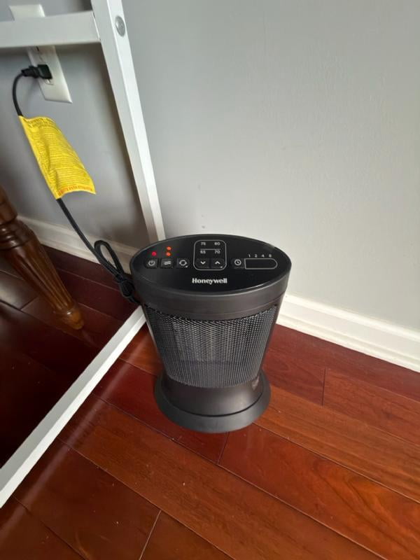 HCE309B Black 1500W Electric 2 Speed Programmable Ceramic Space