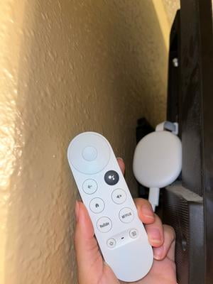 Google Chromecast - 4K HDR Streaming Device with Google TV - Sky