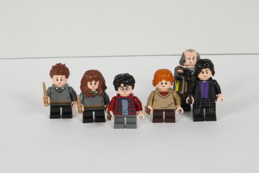 LEGO Harry Potter Magical Hogwarts Whomping Willow Set 75953 753 Pieces Walmart