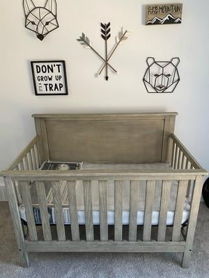 Middleton 4 in 1 convertible crib top