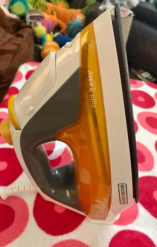 BLACK+DECKER Light 'N Easy Turquoise Auto-steam Iron Automatic