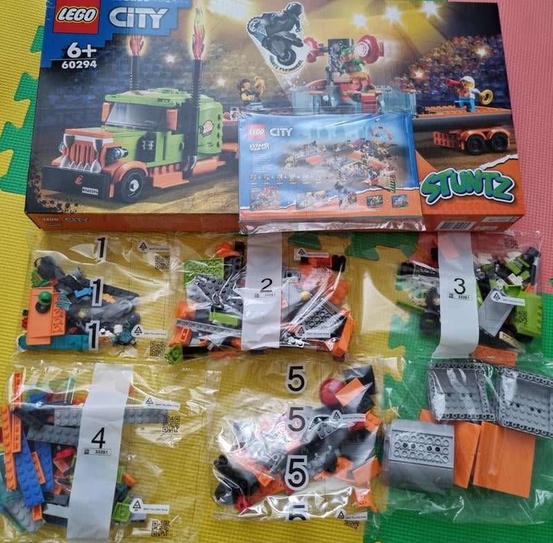 LEGO City Stunt Show Truck 60294 with Buildable Vehicle - Walmart.com