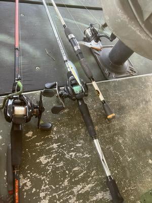 Abu Garcia 7' Vengeance Baitcast Combo Left Handed - Walmart.com Abu Garcia 7' Vengeance Baitcast Combo Left Handed - Walmart.com