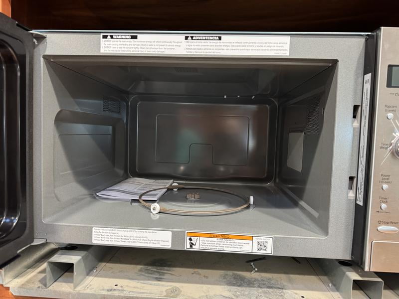 Panasonic 2.2 Cu. Ft. Built-In Countertop Cyclonic Wave Microwave