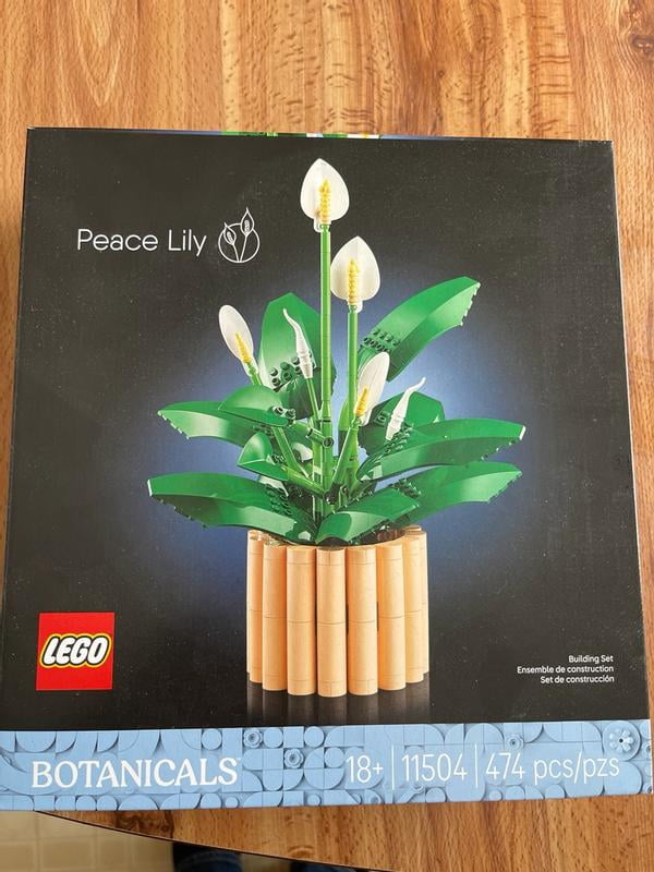 LEGO Botanicals Peace Lily Flower Room Decor Building Set, 474 pc. -  Samsclub.com