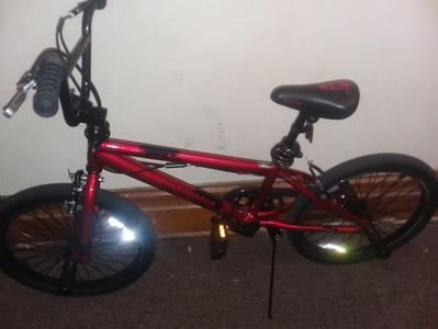 red mongoose bmx bike