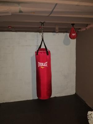 everlast camo punching bag