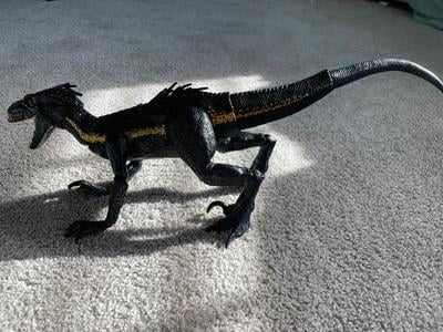 jurassic world villain dino indoraptor dinosaur figure