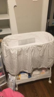 illusions soothe and glide bassinet