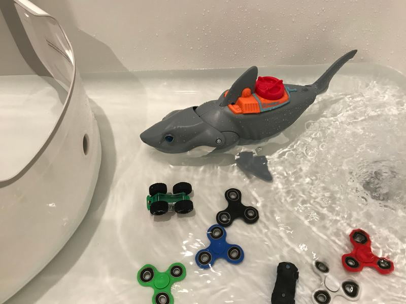 imaginext mega bite shark with chomping action