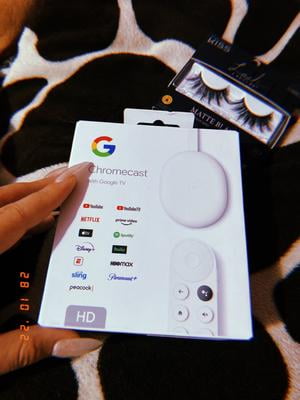 Google Chromecast HD Streaming Device with Google TV
