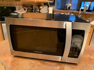 Farberware Professional 1.3 cu. Ft. 1000-Watt Countertop Microwave Oven in  Stainless Steel FMO13AHTBKE - The Home Depot