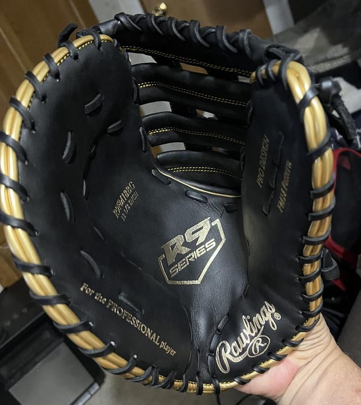 Rawlings R9 軟式グローブ 11.5インチ 8さん専用 R9 Series 11.5-Inch ContoUR Fit Fastpitch Glove | Rawlings