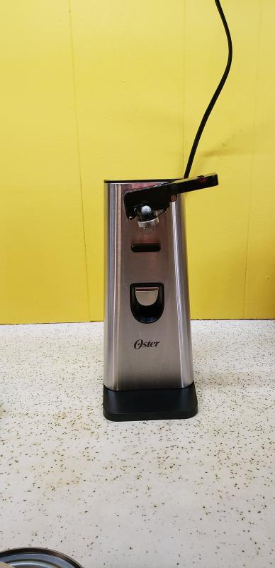  Oster Retractable Cord Stainless Steel Can Opener : Home &  Kitchen