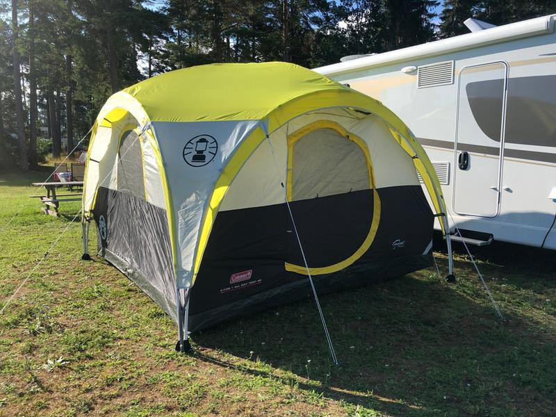 Coleman 2 in 1 All Day Shelter and 4 
