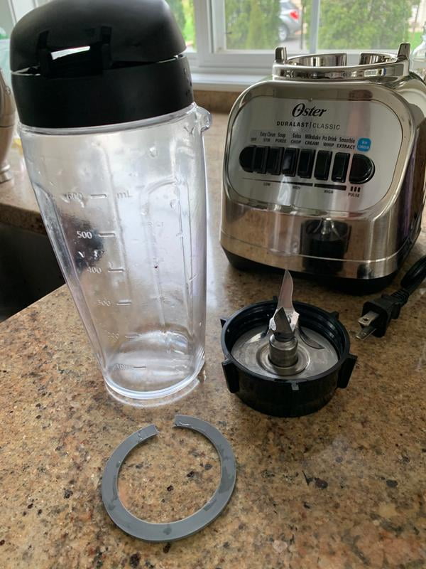 Oster BLSTMG-RDO Red 220 Volt Blender with Glass Jar, Powerful 450