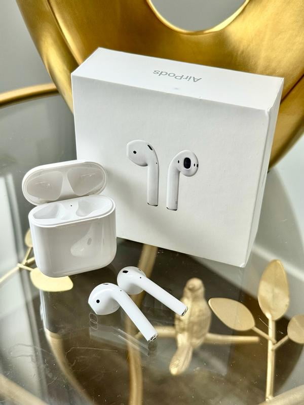 Apple AirPods 2nd Generation with Standard Lightning Charging Case