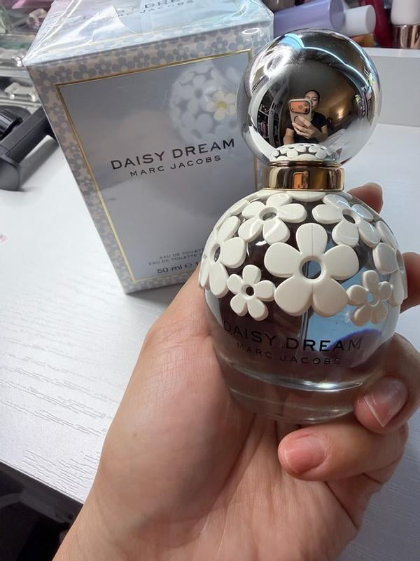 Marc Jacobs Daisy Dream Ladies Eau De Toilette Spray 100 mL