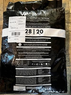 ドッグフード junk 250712 Valupak 28-20 Dry Dog Food, 50 lbs, for Active Dogs and Puppies