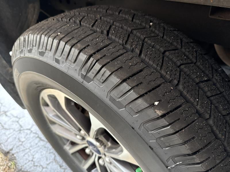 Free Shipping! Michelin Defender LTX MS2 LT275/70R18 125/122S E