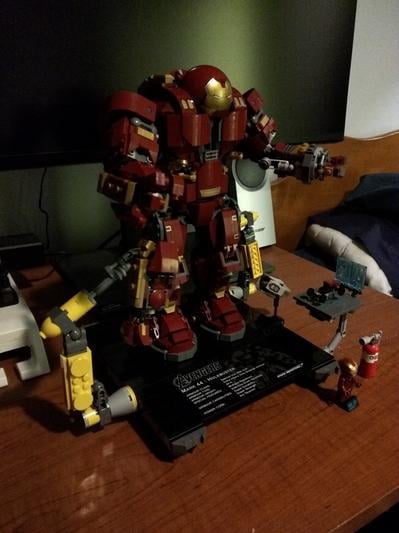 LEGO Marvel Superheroes 76105 The Hulkbuster: Ultron Edition —  Brick-a-brac-uk