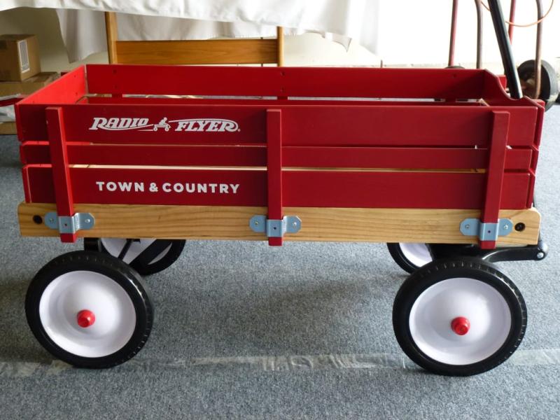 radio flyer town and country