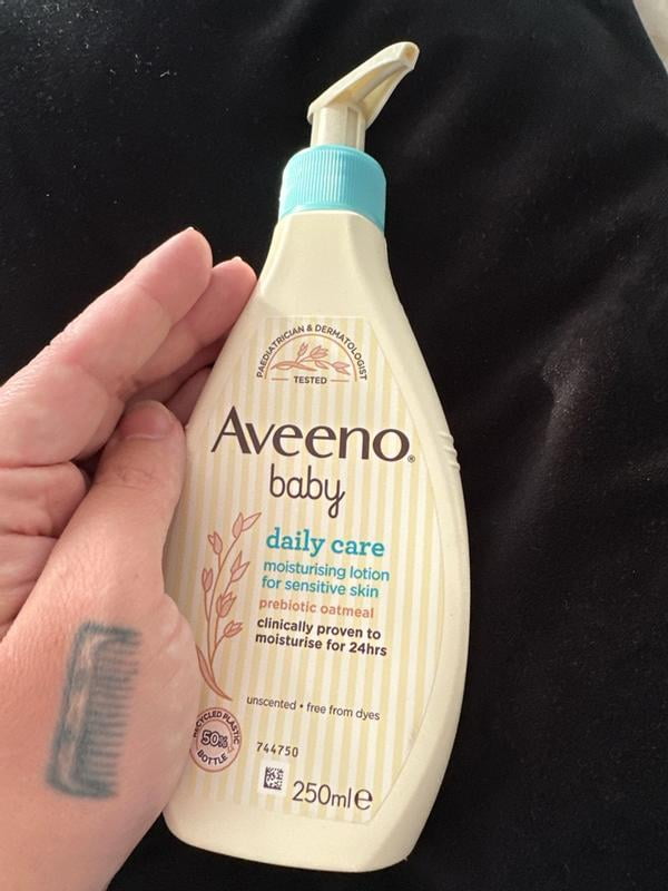 Aveeno Baby Daily Moisture Lotion 2本 Amazon.co.jp: Aveeno Baby Daily Care Set, 2 Items by Aveeno