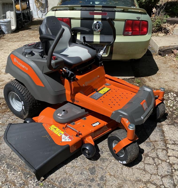 Husqvarna Z254 Husqvarna 54 Inch Zero Turn Husqvarna Z254 Details - Main Image