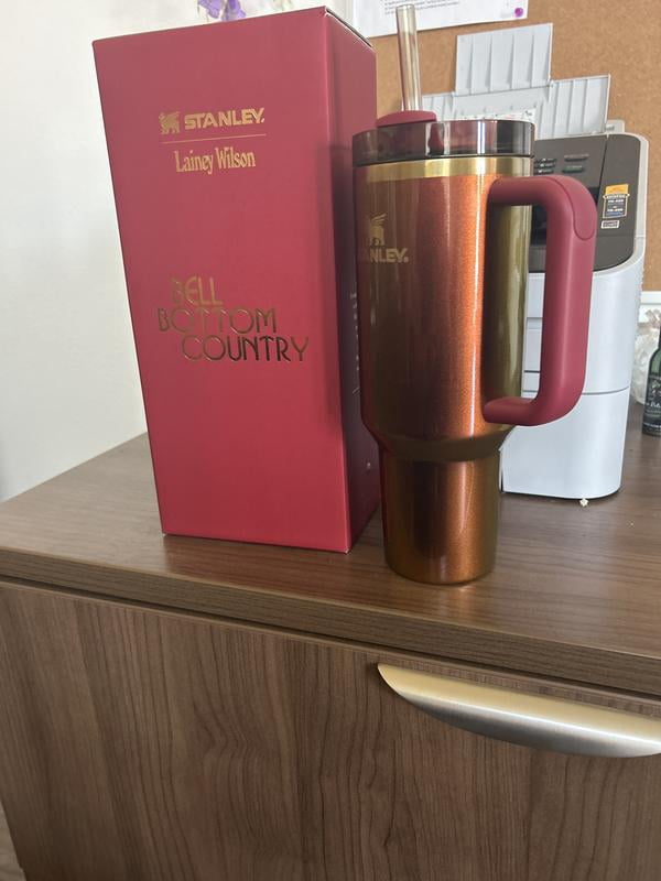 Customer reviews for Stanley x Lainey Wilson Quencher H2.0 40 OZ Tumbler  Gold Limited Edition | Walmart.com