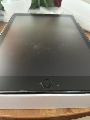 Open Box Apple 9.7-inch iPad Air, Wi-Fi Only, 32GB, Bundle