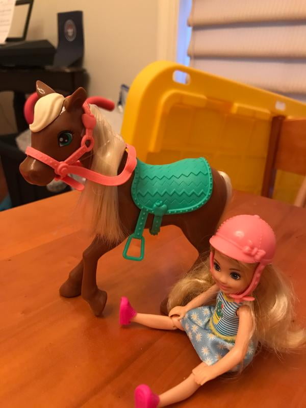 Barbie Club Chelsea and Horse 6-inch Blonde Wearing Fashion and 
