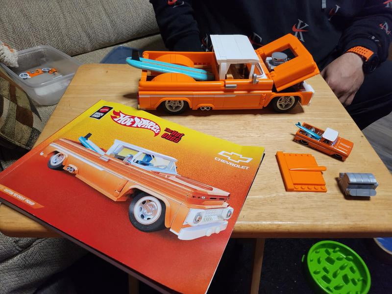 MATTEL BRICK SHOP Hot Wheels Custom 62 Chevy Pickup Building Toy