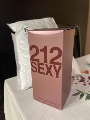 香水(女性用) Carolina Herrera 212 Sexy 100ml EDP Amazon.com : 212 Sexy By Carolina Herrera For Women - 3.4 Oz
