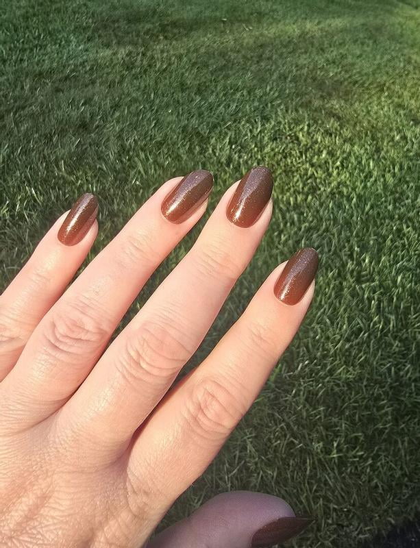 Olive & June Instant Mani Medium Oval Press-on Nails, Museum Date