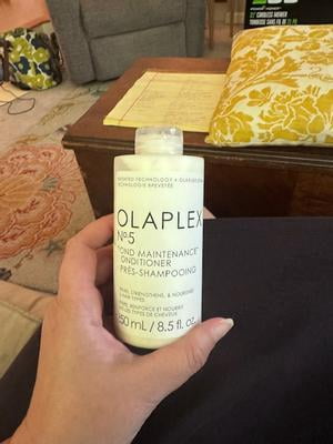 Olaplex No.4 Bond Maintenance Shampoo, Deep Repair & Hydration