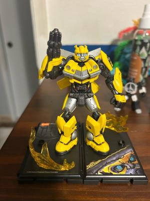 WORKER BEE & BUMBLEBEE セット Blokees Transformers Classic Bumblebee Action Figure Toy with 20