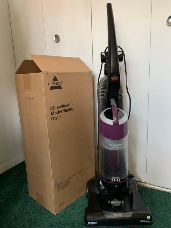 Nonfiction BISSELL 9595A CLEANVIEW BAGLESS VACUUM WITH ONEPASS