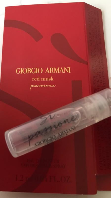Giorgio Armani Sì Passione Red Musk Eau de Parfum 1.6 Fl. Oz / 50